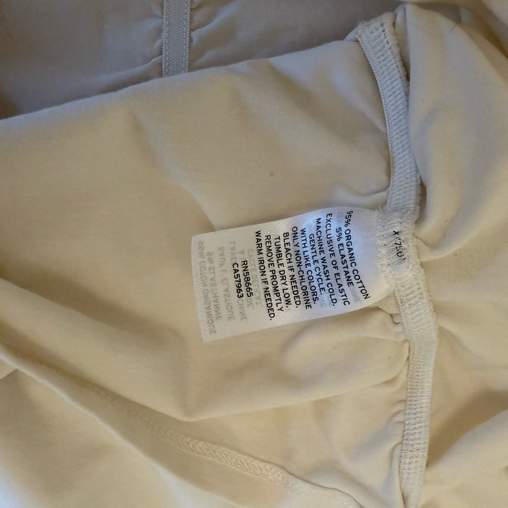 BP Cream Puff Sleeve Crop T-Shirt - Picture 9 of 10
